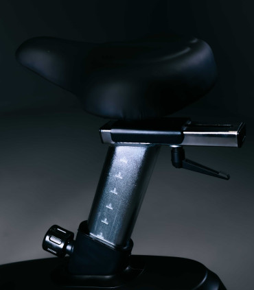 Selbstbetriebenes Bike - PERFORMER LED - CARE - Vernetzter Ergometer