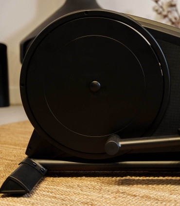 HELIS selbstgenerierender Crosstrainer - CARE - vernetzter Ergometer