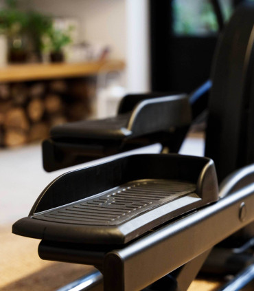 Selbstgenerierender Crosstrainer HELIS FD - CARE - vernetzter Ergometer