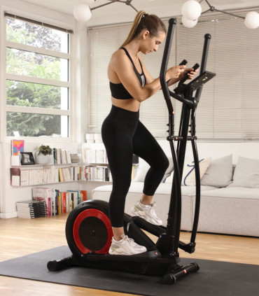 Vernetzter Crosstrainer - CE-665