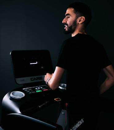 Professionelles Laufband - 25km/h - CARE - CLUB RUNNER LED