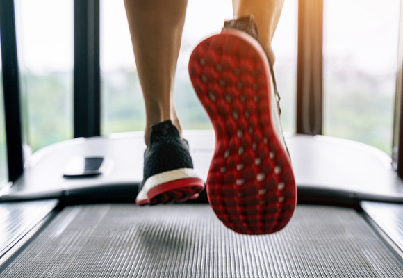Die richtigen Sportschuhe für ein Laufband wählen